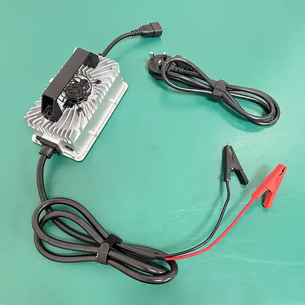 Electric Dirt Bike Charger 15.8V 25A For 4S Sodium-ion Battery