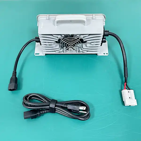 Shopping Mall Robot Battery Charger 58.4V 15A 16S LiFePO4